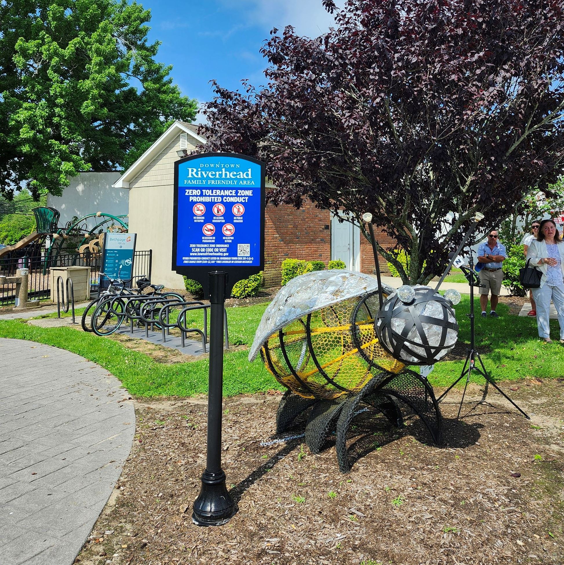 Bee Litter Critter 1